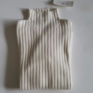 Vintage Y2K Tommy Hilfiger Mock Turtleneck Sweater